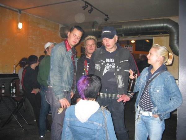 20021115_0033.jpg - click for next picture