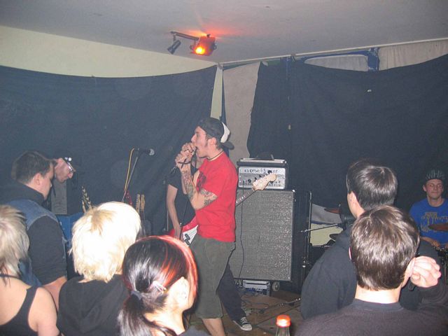 20060318_0003.jpg - click for next picture